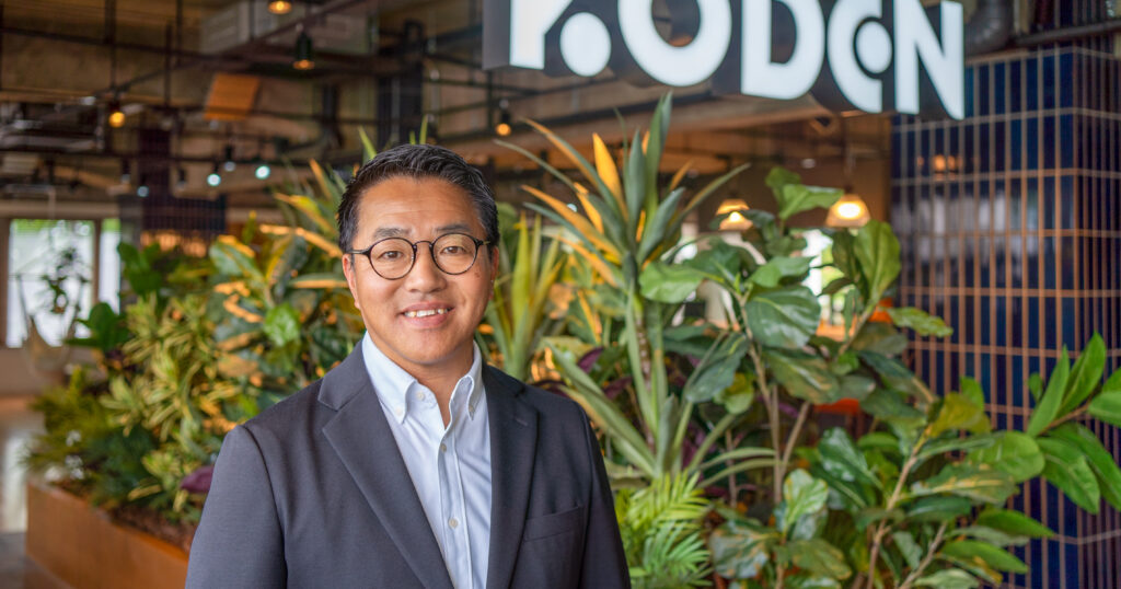 “使う電気”から“創る電気”へ。
電気の力で、一人でも多くの人を笑顔に。